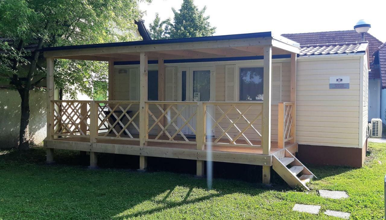 Mobile Homes And Apartment - Terme Catez Чатеж об Сави Екстериор снимка
